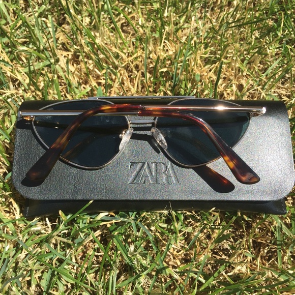 BNWOT Zara Sunglasses - Picture 3 of 3